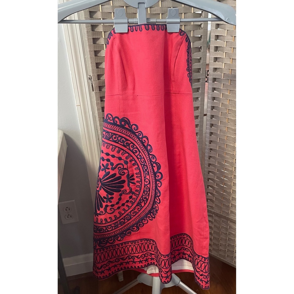 Lilly Pulitzer Strapless Embroidered Medallion Dress Coral Pink Navy Blue Size 6